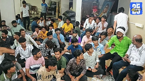 Stone pelting following road rage incident causes major damage to vehicles; police inquiry begins.