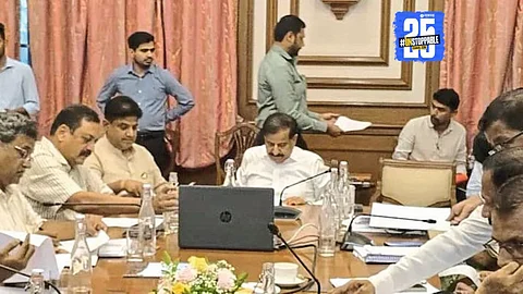 Concern Over Leopard Incidents: MLA Ogle Holds Talks at Sahyadri Guest House