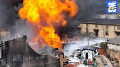 Heartbreaking Incident in Nandeshwar: Two Sisters Die in Gas Explosion; Three Critically Injured