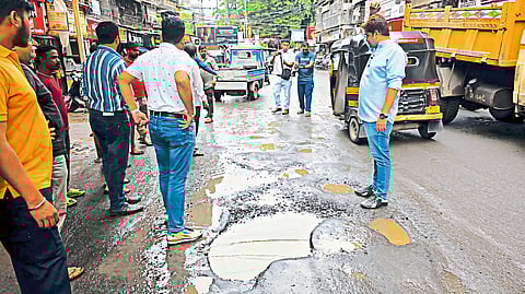 संतापाची धग उतरली ‘रस्त्यावर’