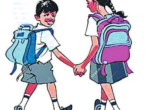 चला ! मुलांनो, शाळेत जाऊ या...