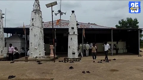 Dharmaraj Temple in Pofali (Pandavachi) where silver ornaments of the deity were stolen; FIR registered at Hol Police Station.