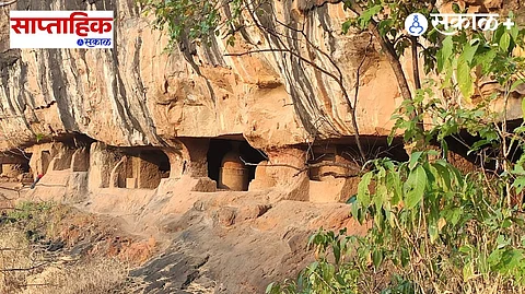 Thanale Caves history