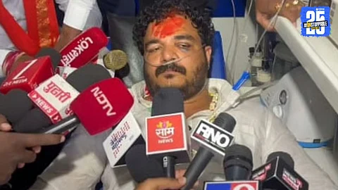 Vijay Ghadge : शाहू, फुले, आंबेडकर या तीन शब्दांवर इथं आलोय... अजित पवारांच्या भेटीआधी विजय घाडगे काय म्हणाले?