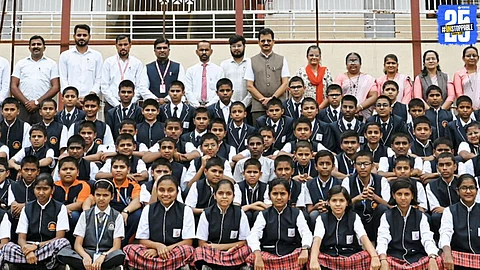 Atma Malik students celebrating success after 300 of them made it to the Prajna Shodh 2025 merit list.