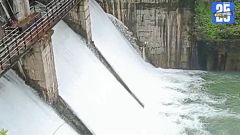 Water released from Mahu Dam amid continuous rainfall, raising concerns of a sudden rise in Kudali River levels – residents advised caution.