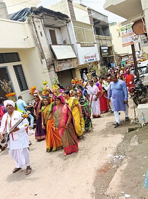 तळेगाव ढमढेरेमध्ये मंदिराचा लोकार्पण सोहळा