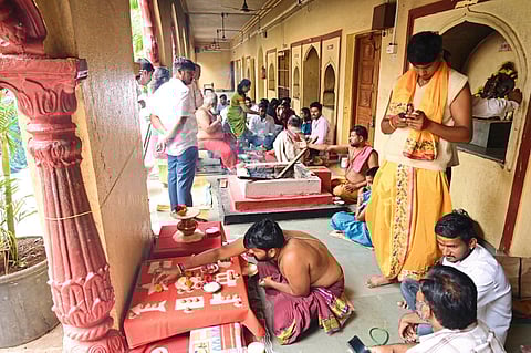 ‘संपूर्ण एक दिवस मोरयासाठी’
मोरगावात प्रदक्षिणा सेवा संकल्प