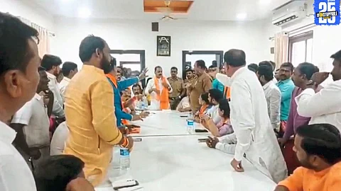 "Sawant vs Sathe Groups Face Off at Pandharpur Shiv Sena Gathering"