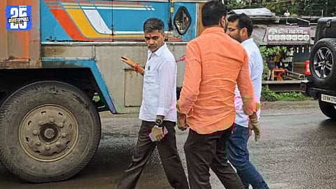 MP Nilesh Lanke personally managing traffic on Ahmednagar–Manmad National Highway amid heavy congestion.