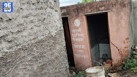 Bivari Gram Panchayat building caught in controversy over false complaints and double action by Panchayat Samiti.