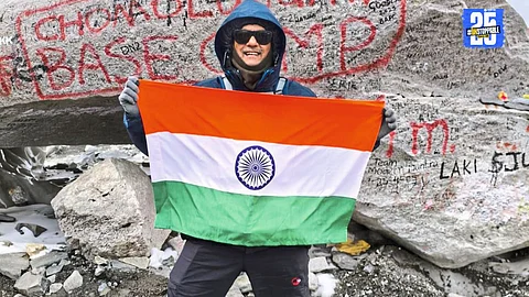 Senior Trekker from Satara Scales Everest Base Camp at 63