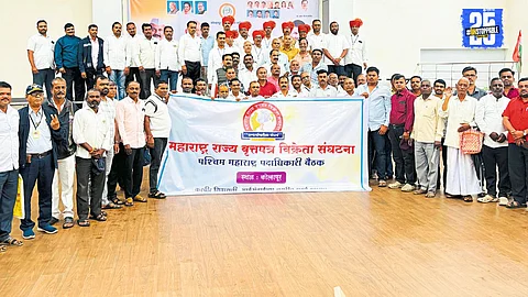Western Maharashtra Newspaper Sellers Unite for Welfare Board, Warn of Stir