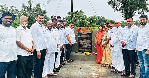 एकजुटीने काम केल्यास गावाचा वेगाने विकास