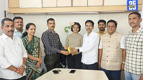 Sakal Group felicitates young mountaineer Dhairya Kulkarni for conquering Mount Elbrus.
