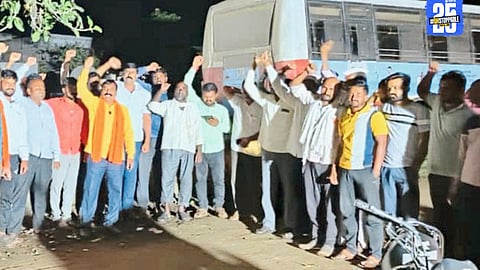 Maratha community gears up for Mumbai protest; 2000+ vehicles from Barshi to join agitation.