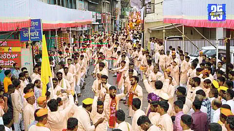 Solapur city welcomes Lord Ganesha with dhol-tasha beats as mandals and devotees celebrate Ganeshotsav with great enthusiasm.