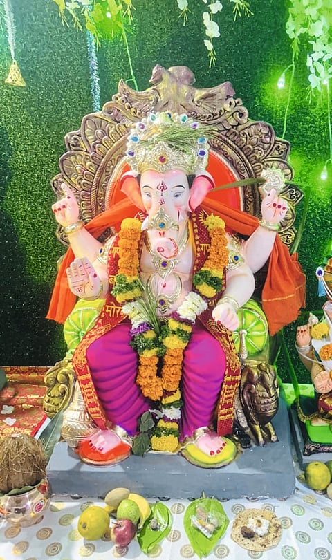 उर्से पंचक्रोशीत फुलांची सजावट, रोषणाई