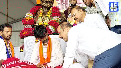 Prabhakar Deshmukh meets Jarange-Patil at protest site, demands quick resolution of Maratha reservation issue.