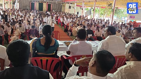 MLA Samadhan Avtade directs Panchayat Samiti to begin Employment Guarantee Scheme wells within 8 days.