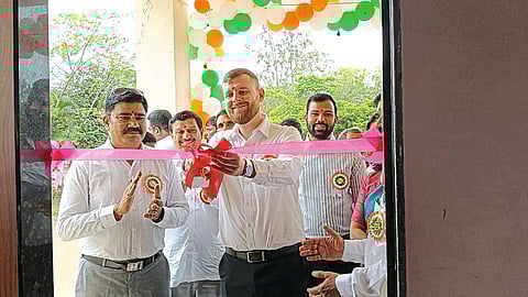 संत तुकाराम विद्यालयात वर्गखोल्यांचे उद्घाटन