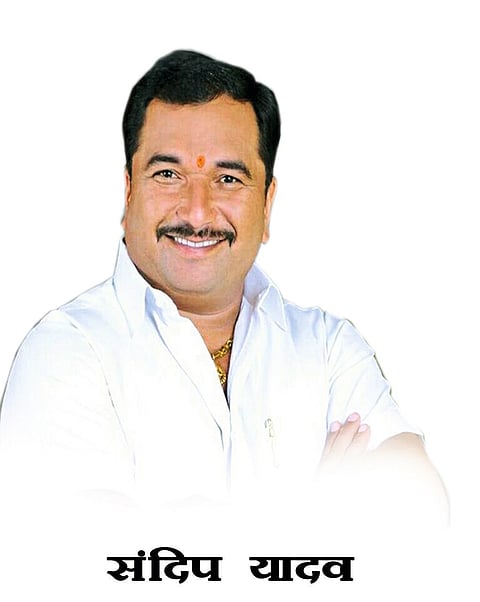 न्हावरे ग्रामपंचायतीच्या
सरपंचपदी संदीप यादव