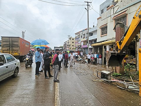 चाकणमधील अतिक्रमण काढण्याला विरोध