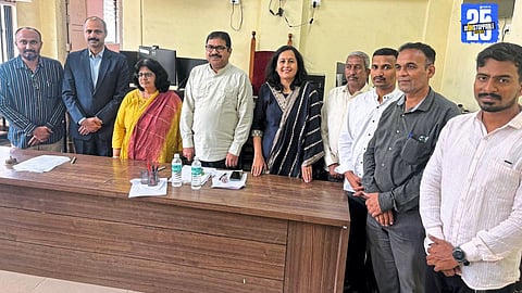 Karad Lok Adalat witnesses father-son reconciliation; ₹6.25 crore settlement brings emotional closure.