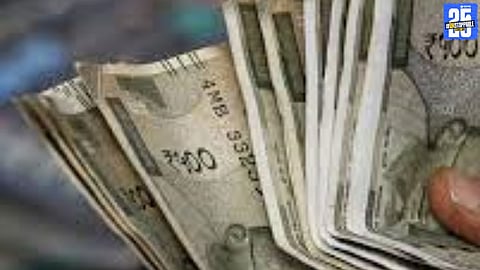 “Barshi investors cheated of ₹1.70 crore in a false share market scheme; seven accused booked.”