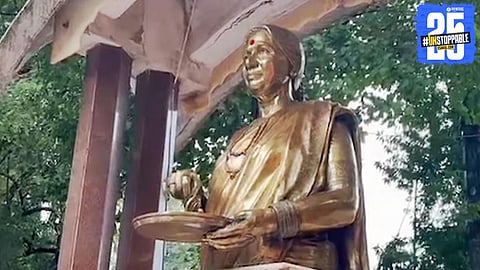 Police arrested the accused within 24 hours for throwing paint on Meenatai Thakre’s statue, who later confessed to the crime.