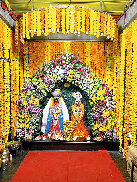 तळेगावात श्री डोळसनाथ महाराज
छबिना पालखीची मिरवणूक उत्साहात