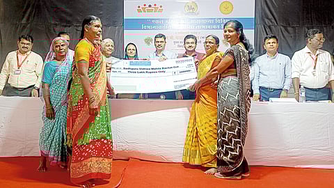 एकल महिलांच्या सक्षमीकरणासाठी उपक्रम