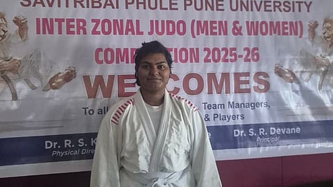 अजिंक्य डी. वाय. पाटील अभियांत्रिकी महाविद्यालयाच्या विद्यार्थ्यांची अंतरमहाविद्यालयीन क्रीडा स्पर्धेत उल्लेखनीय कामगिरी.