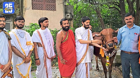 “Karmyogi Sanstha pledges 3,000-acre, 9 lakh capacity cow shelter in Solapur during five-day festival.”