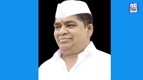 “MLA Shivaji Kardile oversees accelerated panchanama work to provide pre-Diwali assistance to farmers.”