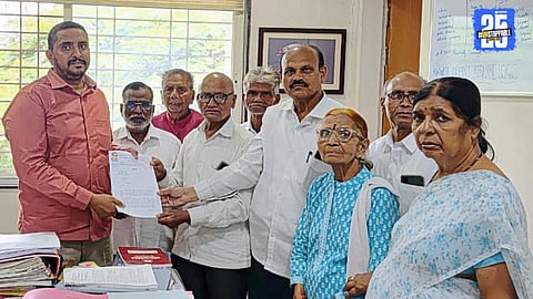 Members of Dalitmitra and Samajbhushan Sangh protest, demanding action against attacks on chief justices and highlighting the need for judicial security.