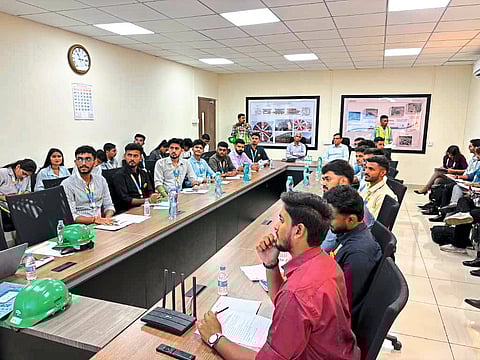 विद्यार्थ्यांकडून बुलेट ट्रेनच्या प्रकल्प स्थळाचा अभ्यास