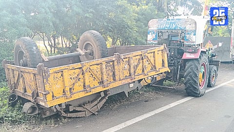 Rescue teams assist injured devotees after a tempo collided with their tractor trailer near Pattankodoli.