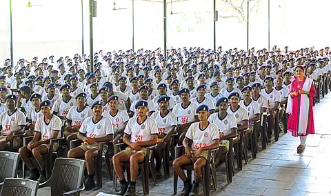 ऐकवण्यापेक्षा ऐकून घेण्याची सवय बाळगा : डॉ. पद्माक्षी लोकेश