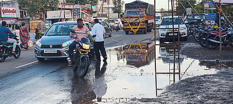 अल्पशा पावसाने नीरा गावात वाताहत