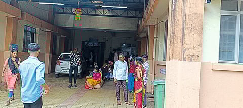 तंदुरुस्ती प्रमाणपत्रांसाठी रुग्णालयात रांगा