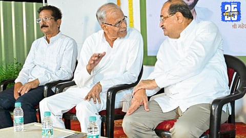 Minister Radhakrishna Vikhe Patil’s witty response “What’s in your mind is in mine too” sparks political chatter across Maharashtra.