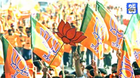 “Solapur BJP reshuffle creates new power balance — Manish Deshmukh out, Rajan Patil supporter in.”