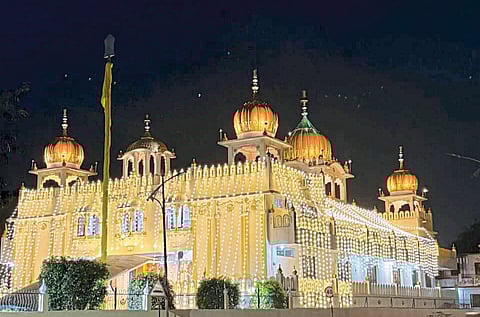 श्री गुरु नानकदेव जयंती देहूरोड येथे उत्साहात