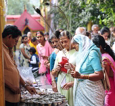 कार्तिकस्वामींचे दर्शन (फोटो फिचर)