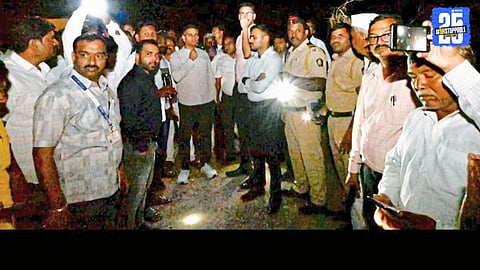 Central team inspects flood-hit Mohol; reviews Kolegaon barrage and interacts with affected villagers.