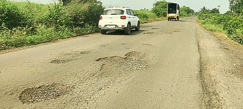 वाघोली-राहू-पारगाव रस्त्याची दुरवस्था