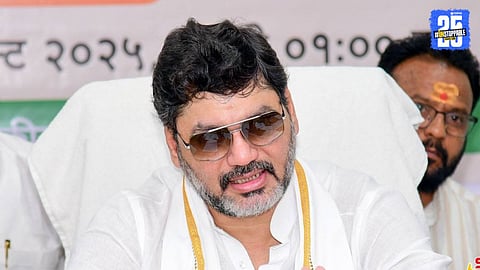 Dhananjay Munde: राज्यातल्या बड्या नेत्यांच्या गाड्यांमध्ये धनंजय मुंडेंनी मोबाईल लपवले? आरोपांवर स्वतःच दिलं स्पष्टीकरण