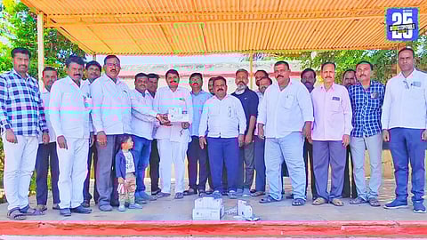 Alumni of Kurmdas Vidyamandir donate four CCTV cameras