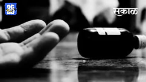 Akluj police file case against ten accused for forcing a man to attempt suicide due to continuous harassment by moneylenders.